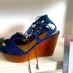 Hottie Steppers in Jean